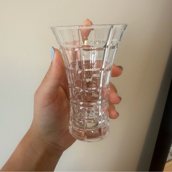 Vintage 1980’s clear glass bud vases (Mikasa Monarchy Vase) - Picture 5 of 6